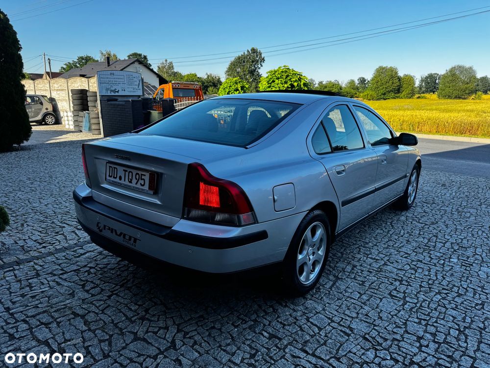 Volvo S60 2.4 Summum - 5