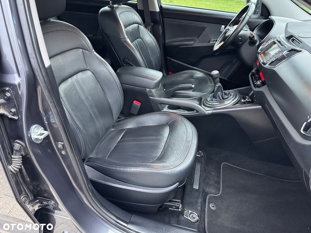 Kia Sportage 2.0 CVVT 4WD Spirit - 32