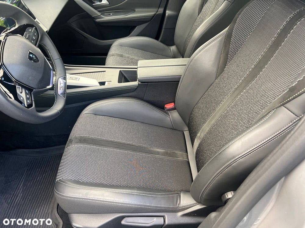 Peugeot 308 1.2 mHEV GT S&S e-DCS6 - 9