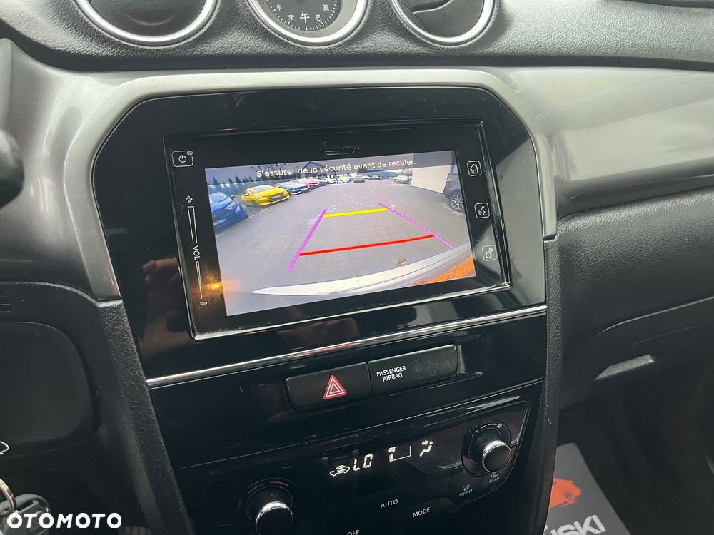 Suzuki Vitara 1.0 Boosterjet Allgrip Comfort - 12