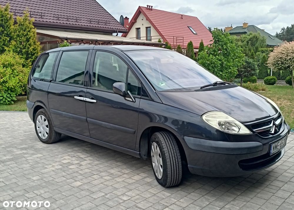 Citroën C8 2.0 16V Style - 1