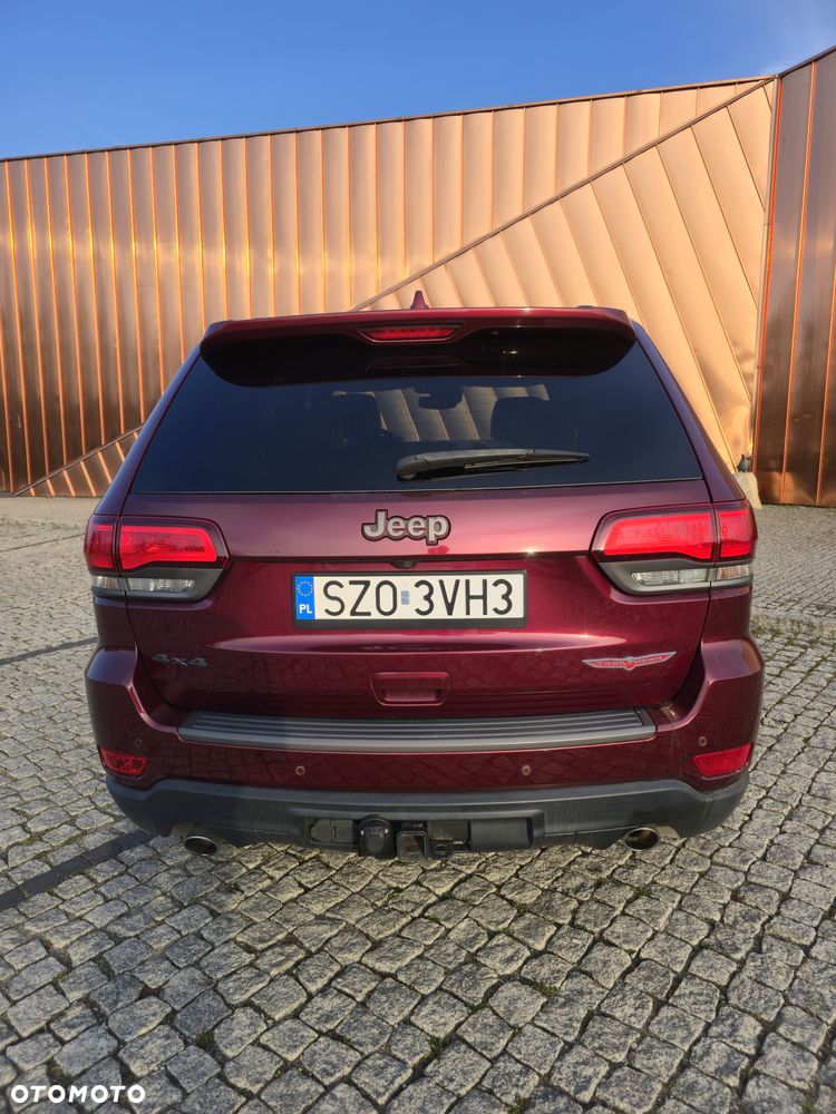 Jeep Grand Cherokee - 8