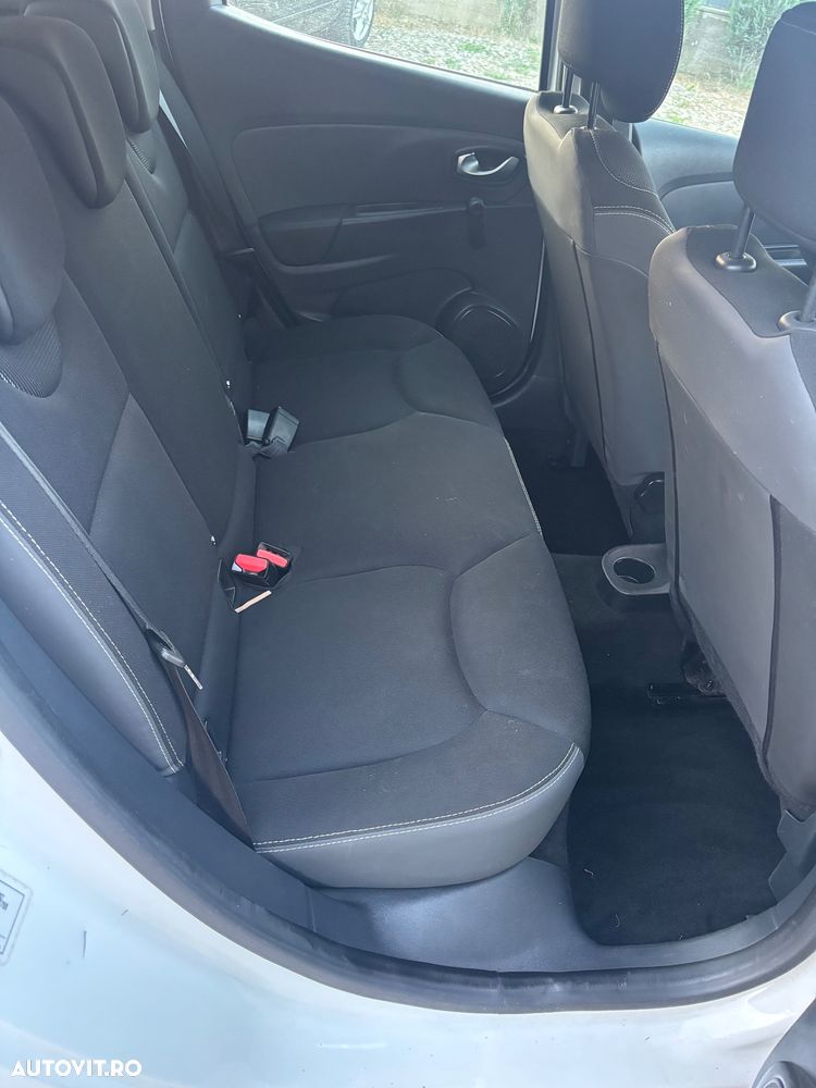 Renault Clio - 8