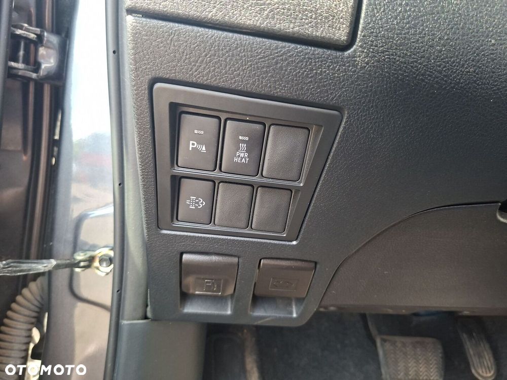 Toyota Hilux 2.8 D-4D Double Cab SR5 4x4 - 21