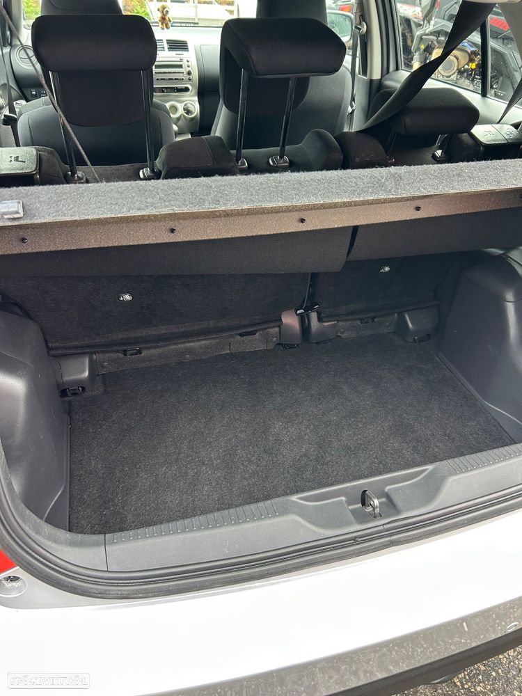 Toyota Urban Cruiser 1.4 D-4D 4x2 - 7