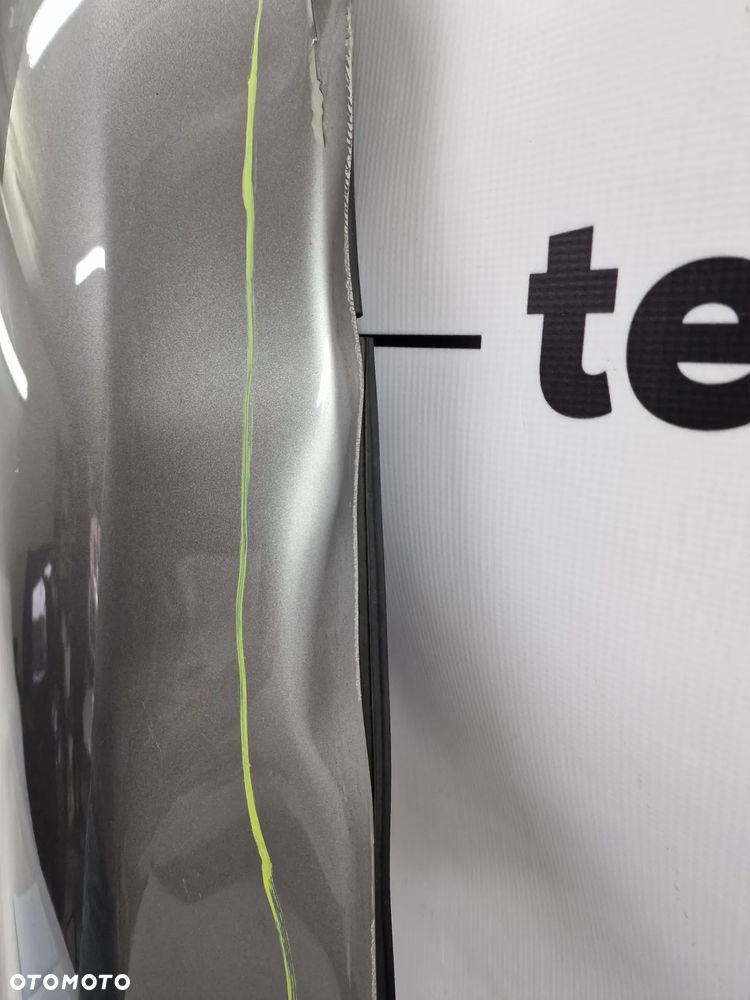 NISSAN NAVARA NP300 D23 15- MASKA + KOMPLET WEWNĘTRZNYCH USZCZELEK OD SPODU MASKI , NR AUKCJI NM14 - 12