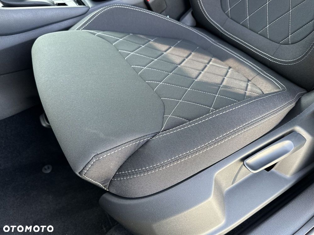 Skoda Karoq 1.5 TSI ACT Sportline DSG - 22