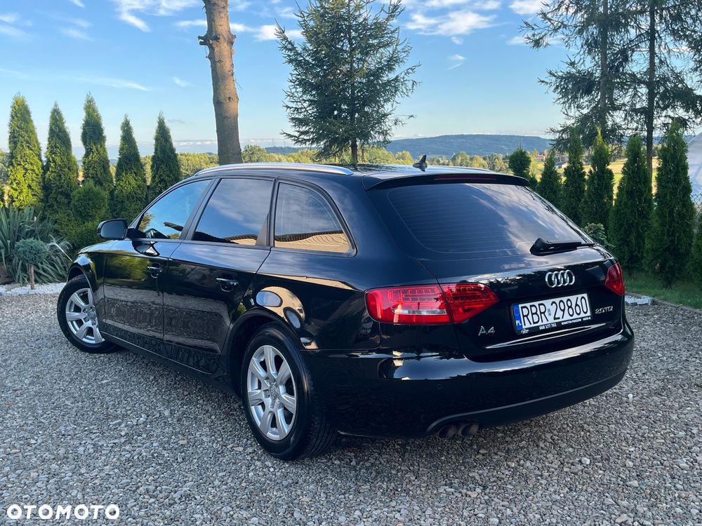 Audi A4 Avant - 16