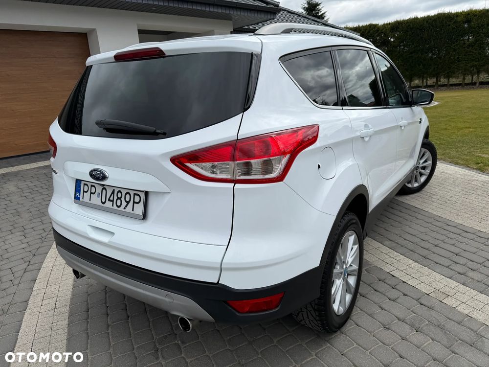 Ford Kuga 2.0 TDCi 2x4 Titanium - 14