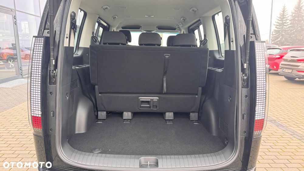 Hyundai Staria 1.6 T-GDI HEV Smart Business - 12