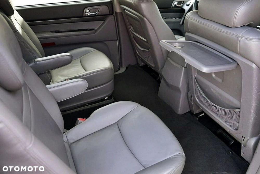 SsangYong/KGM Rodius - 23