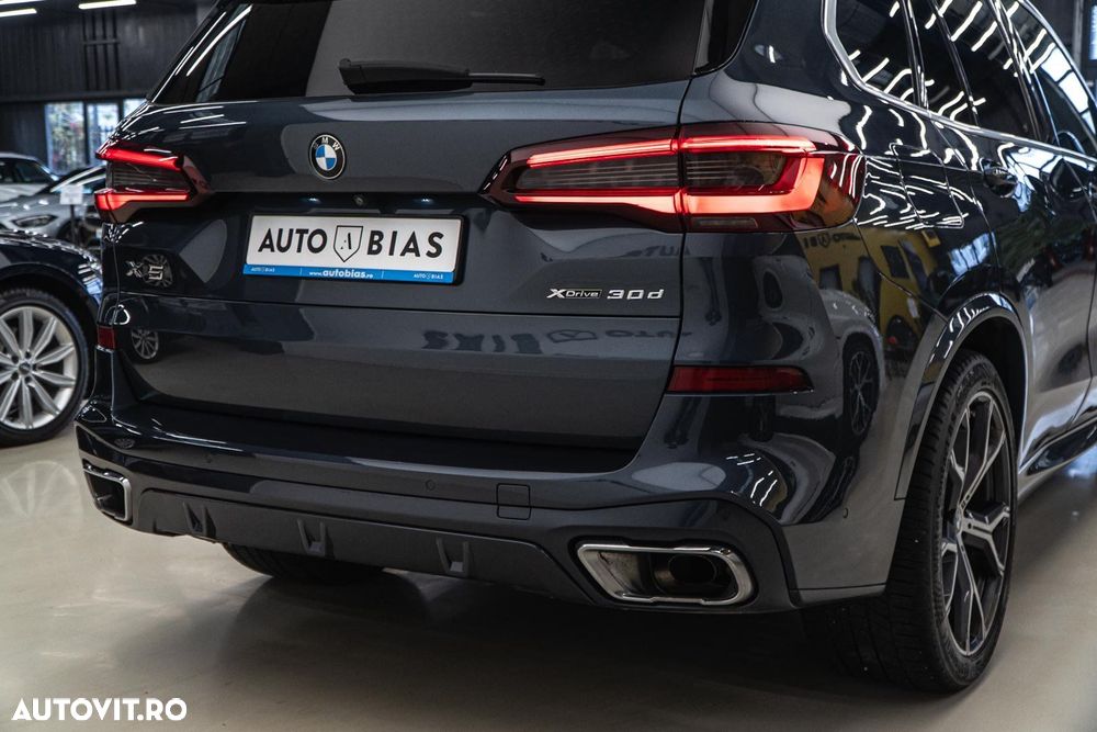 BMW X5 xDrive30d - 14