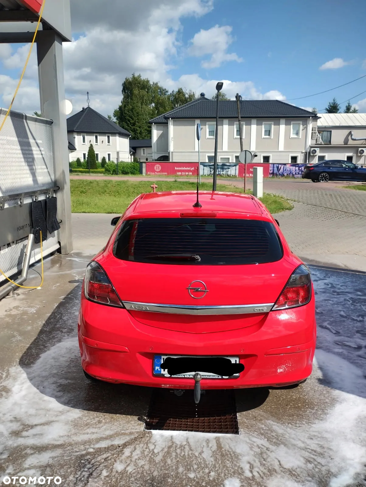 Opel Astra III GTC 1.6 Cosmo - 12