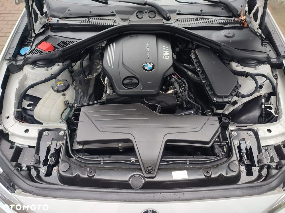 BMW Seria 1 118d xDrive Sport Line - 38