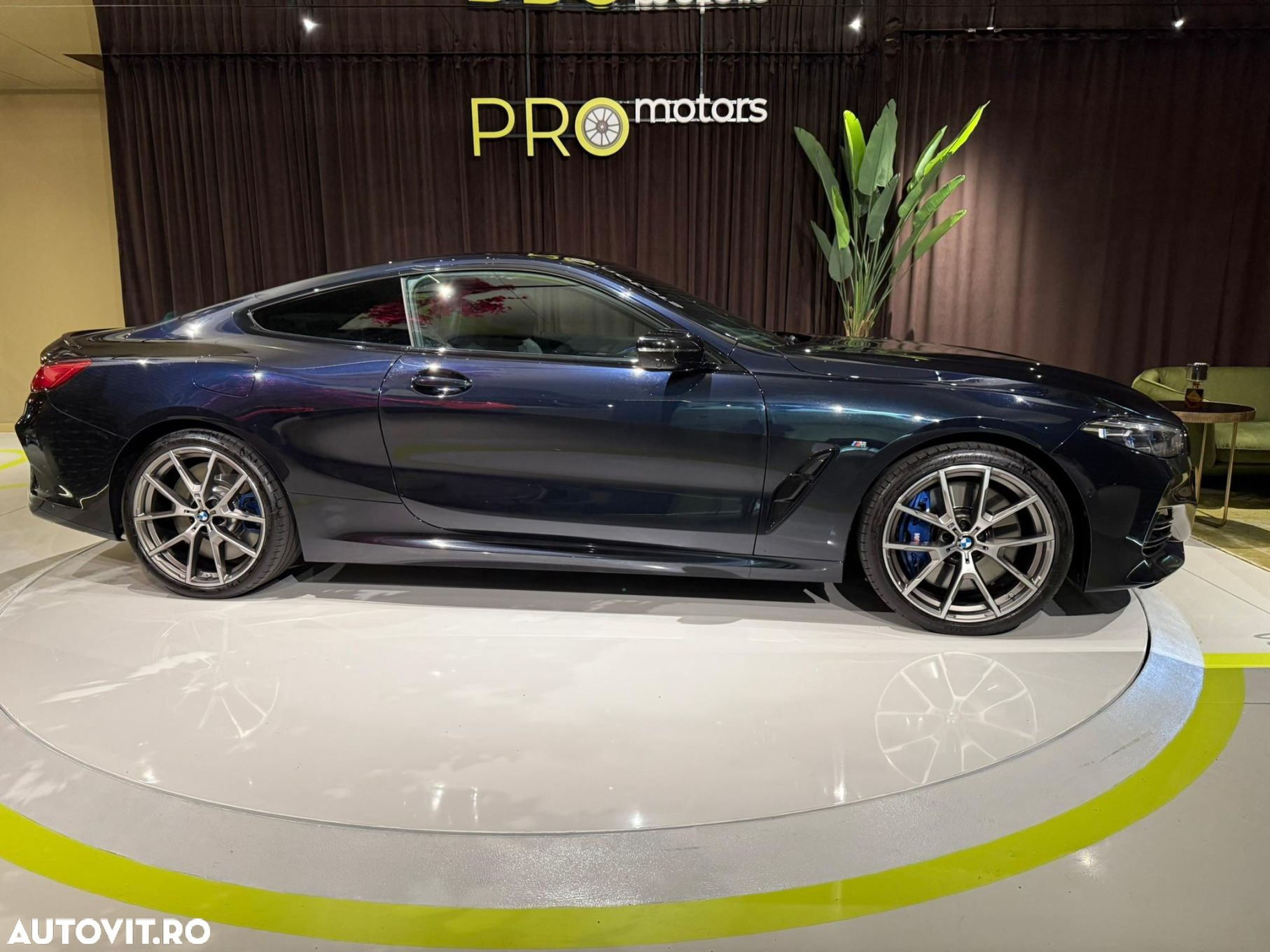 BMW M8 M850i xDrive - 2