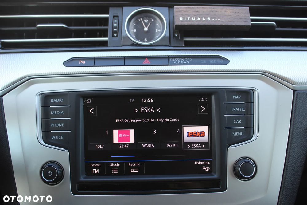 Volkswagen Passat Variant 1.6 TDI (BlueMotion Technology) Comfortline - 21
