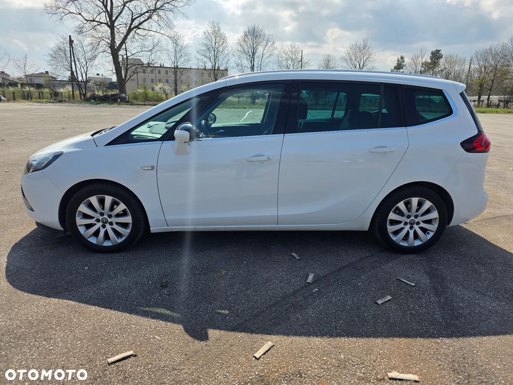 Opel Zafira 2.0 CDTI Cosmo - 8