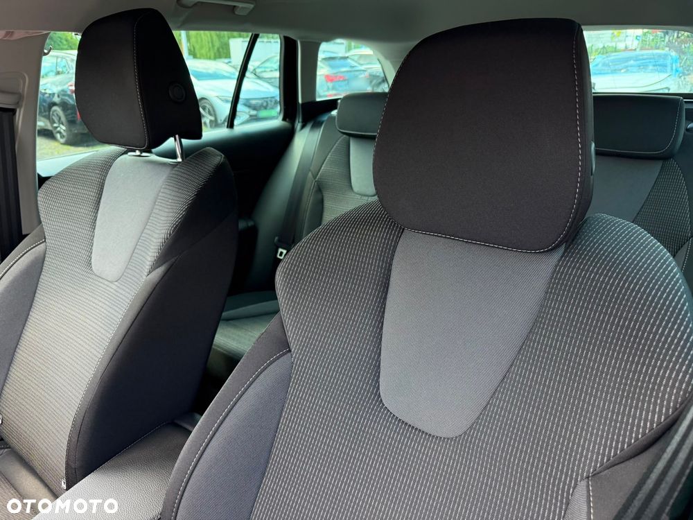 Skoda Octavia 1.5 TSI mHEV Selection DSG - 24