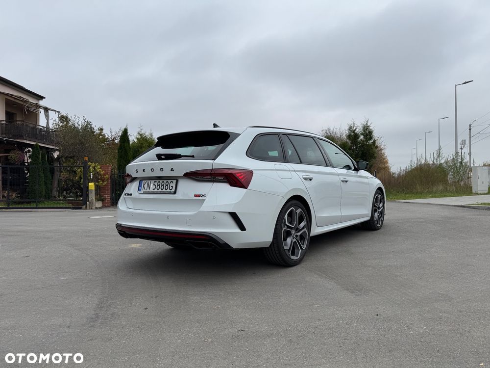 Skoda Octavia 2.0 TSI RS DSG - 4