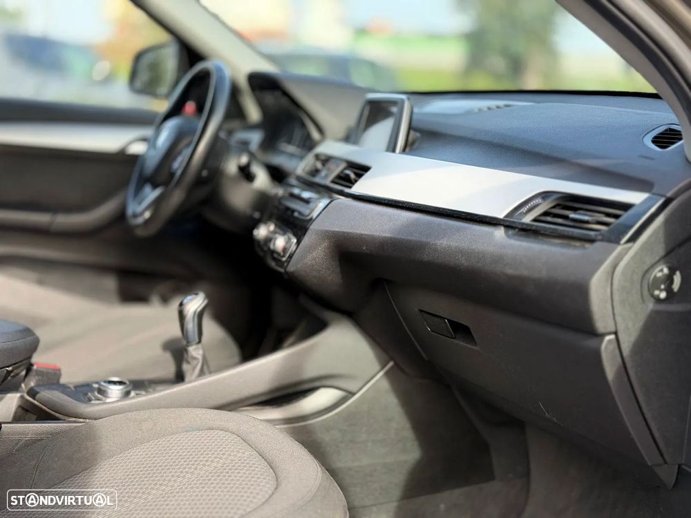 BMW X1 16 d sDrive - 9