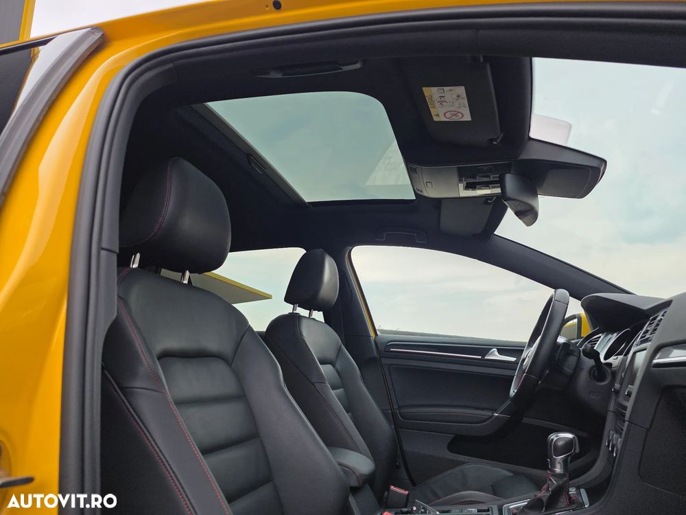 Volkswagen Golf GTI Performance BlueMotion Technology DSG - 13