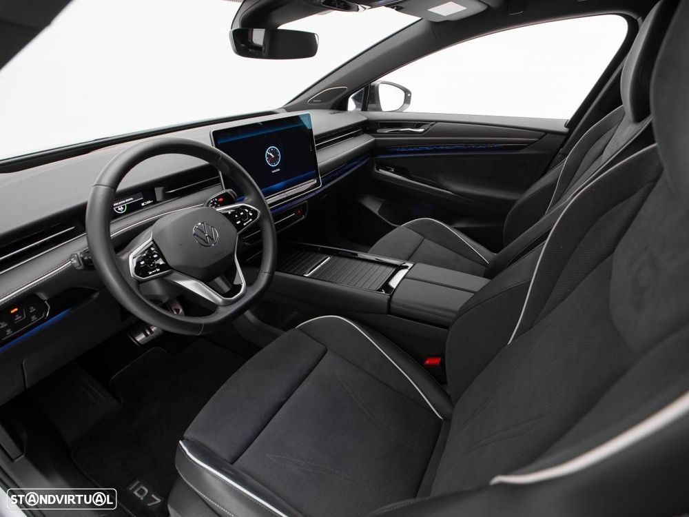 VW ID.7 Tourer Pro S - 7