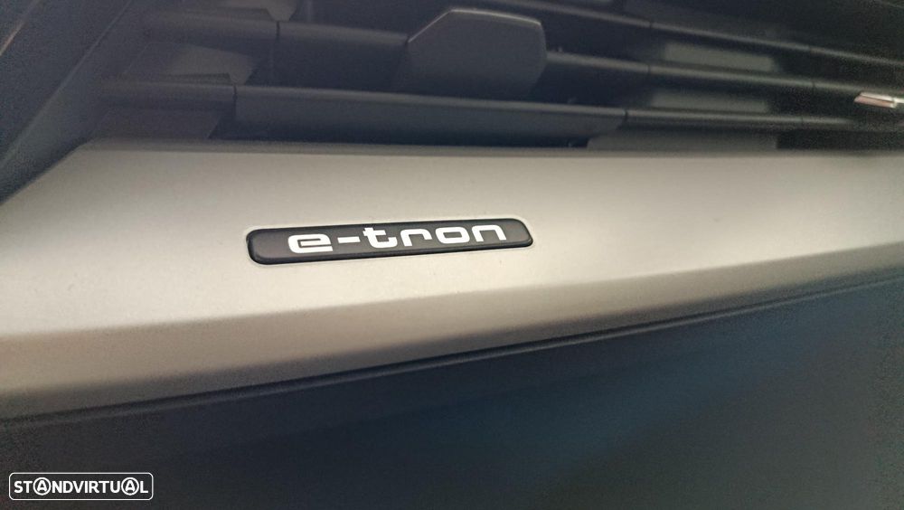 Audi Q4 Sportback e-tron - 9