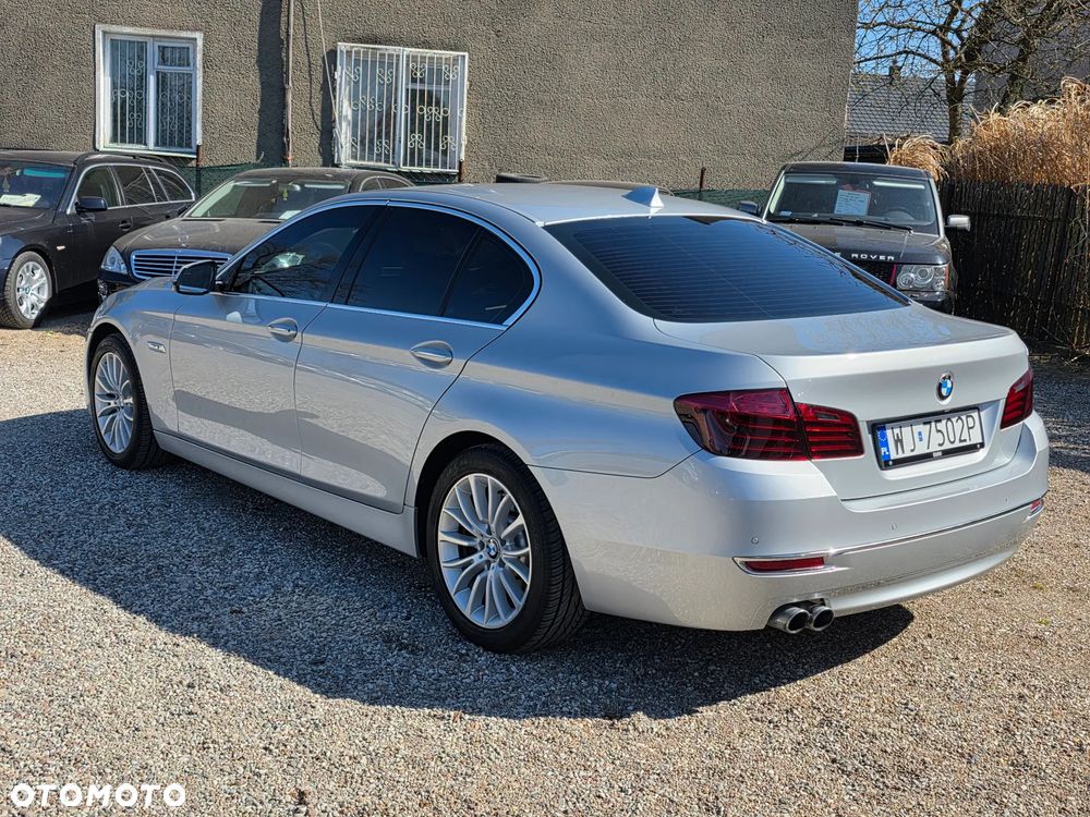 BMW Seria 5 520i Luxury Line - 2