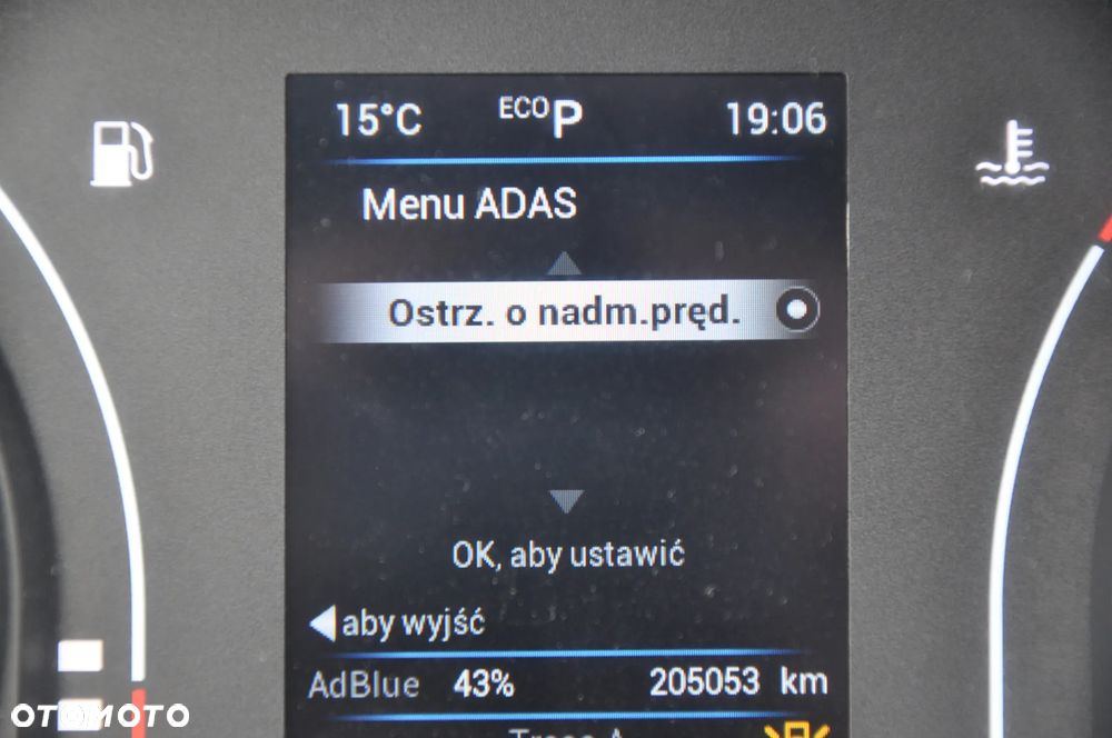 Iveco DAILY 156 KM AUTOMAT CHŁODNIA IZOTERMA KRAJOWE BEZWYPADKOWE - 36