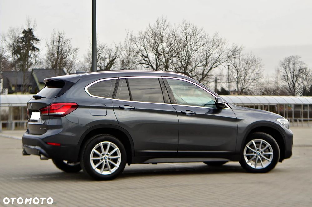 BMW X1 sDrive18d Business Edition - 11