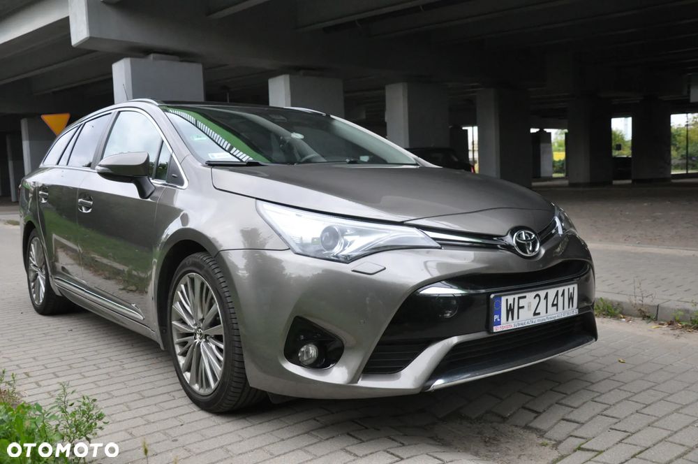 Toyota Avensis 2.0 Prestige MS - 1