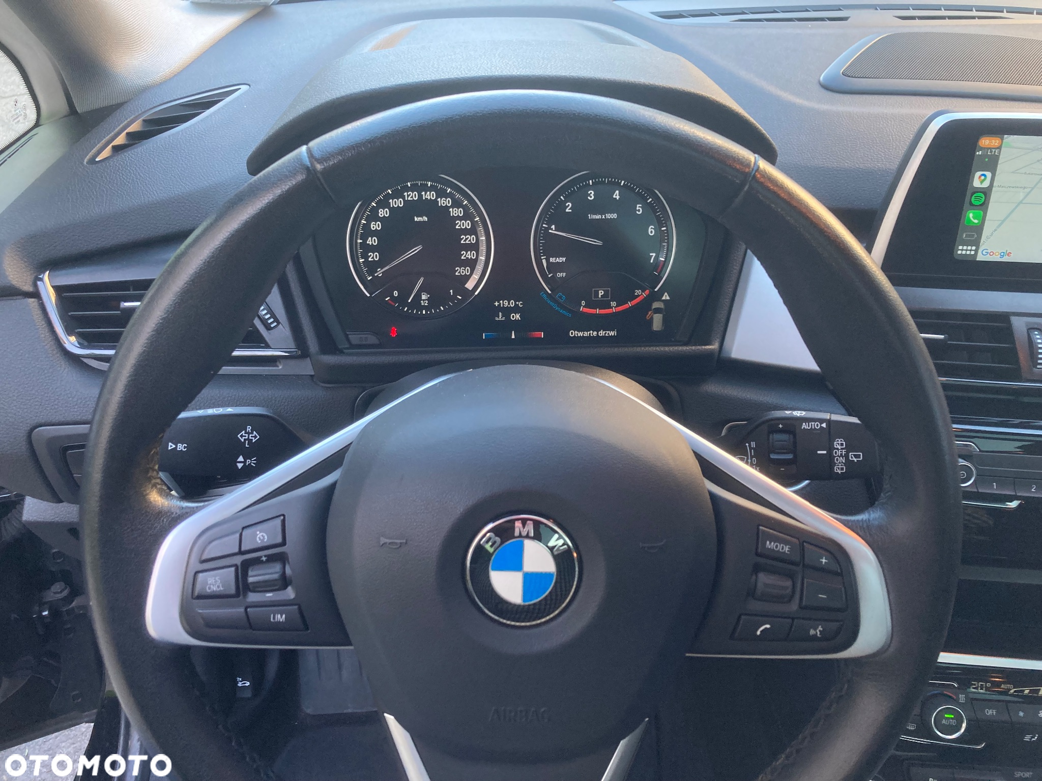 BMW Seria 2 218i Advantage - 11