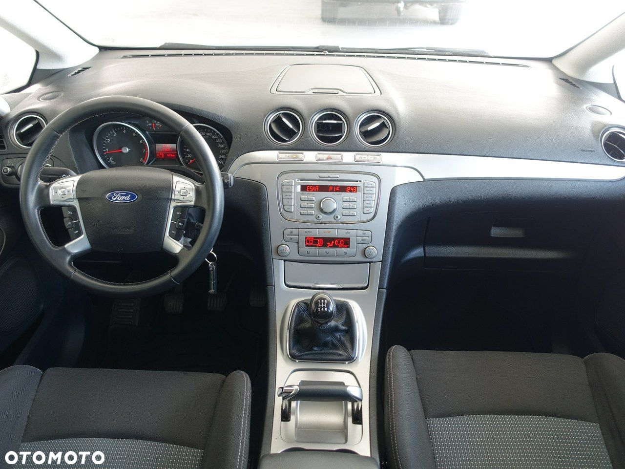 Ford S-Max - 19