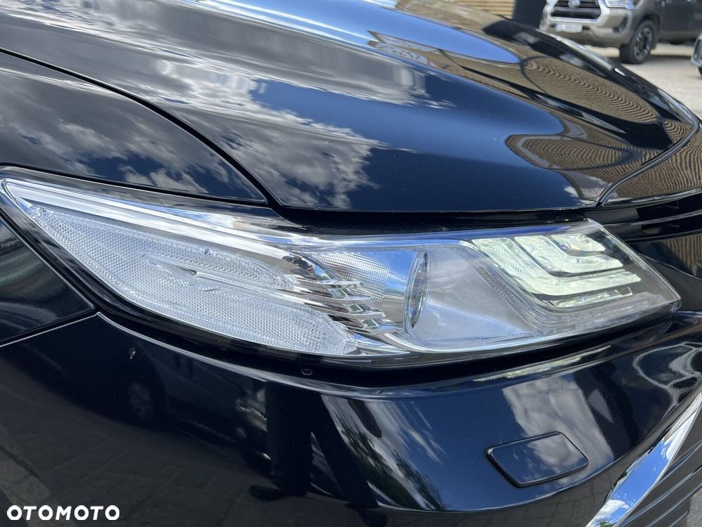 Toyota Camry 2.5 Hybrid Executive CVT - 28