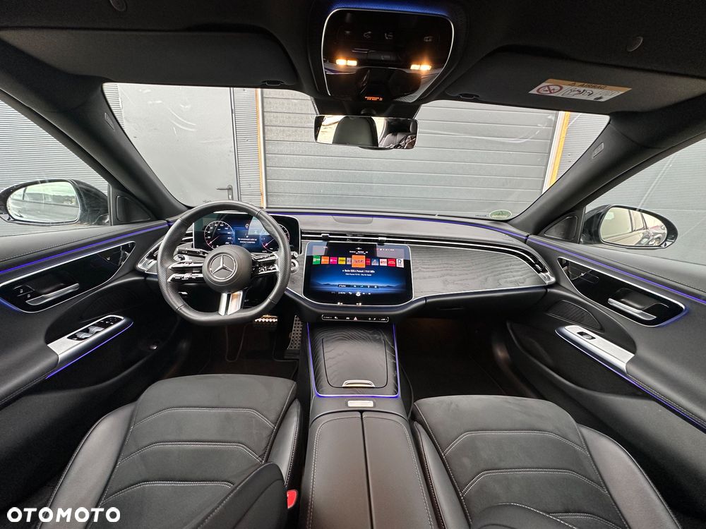 Mercedes-Benz Klasa E 200 T 9G-TRONIC - 4