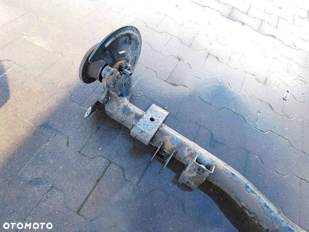 VW CADDY III 1.9TDI 05r BELKA OS ZAWIESZENIA TYŁ - 12