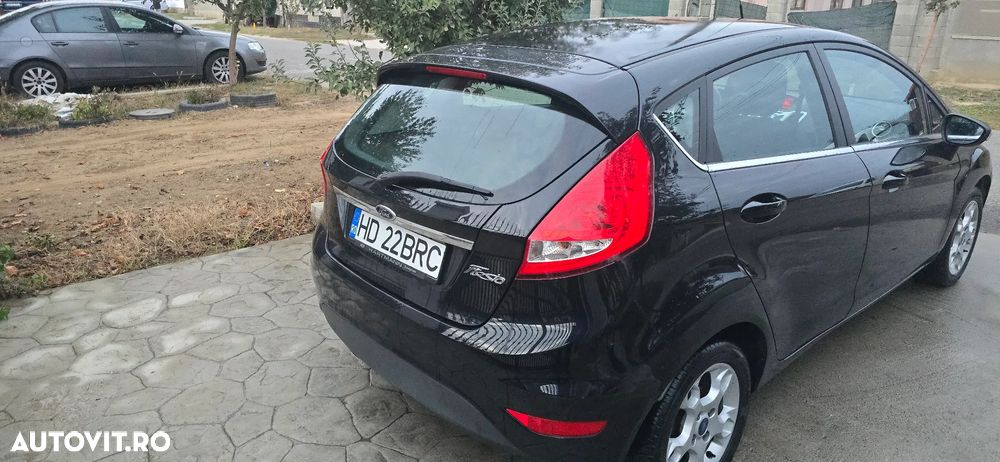 Ford Fiesta - 6