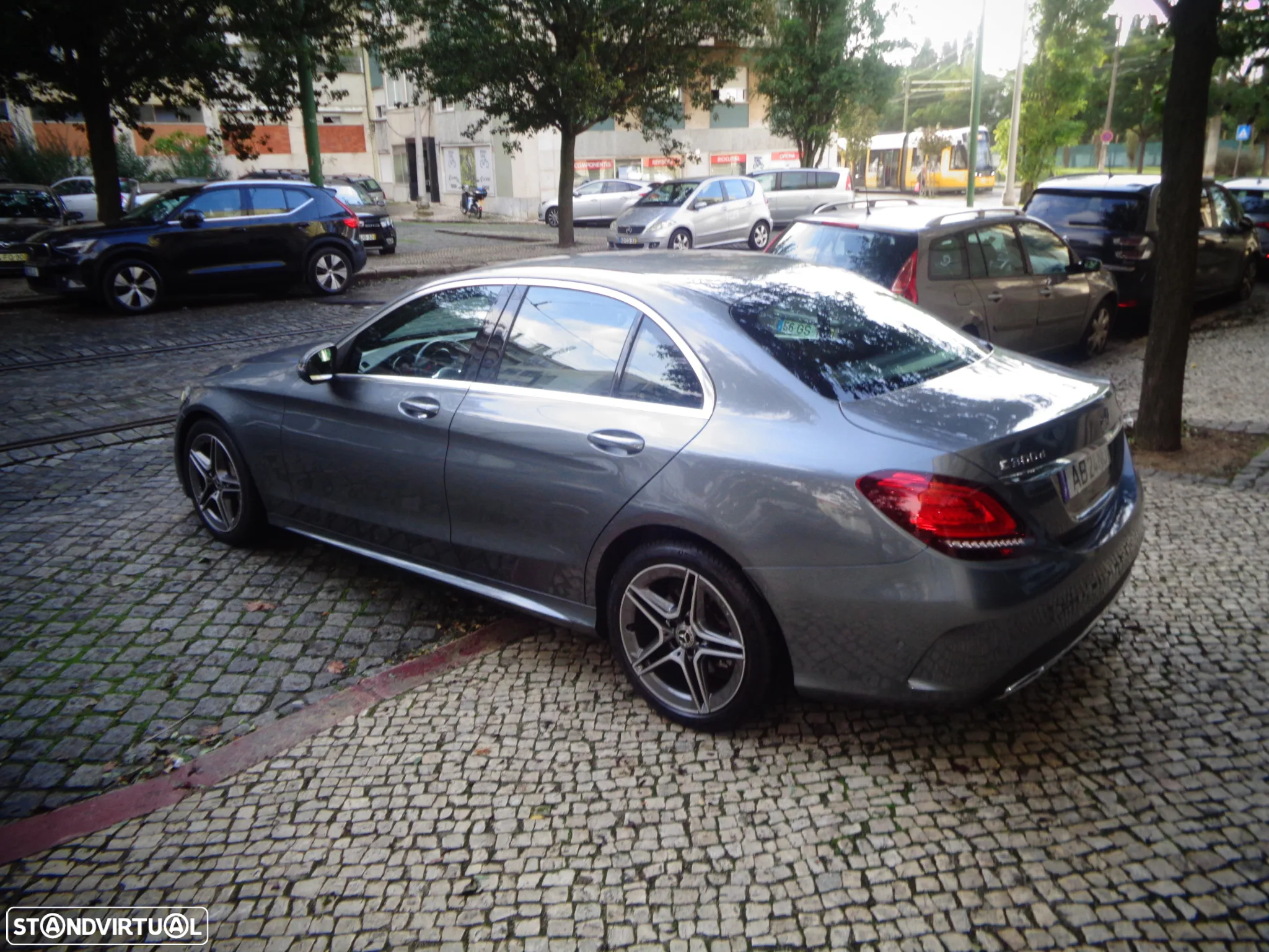 Mercedes-Benz C 300 d AMG Line - 12