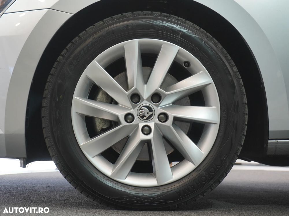 Skoda Superb 2.0 TDI 4x4 DSG Style - 13