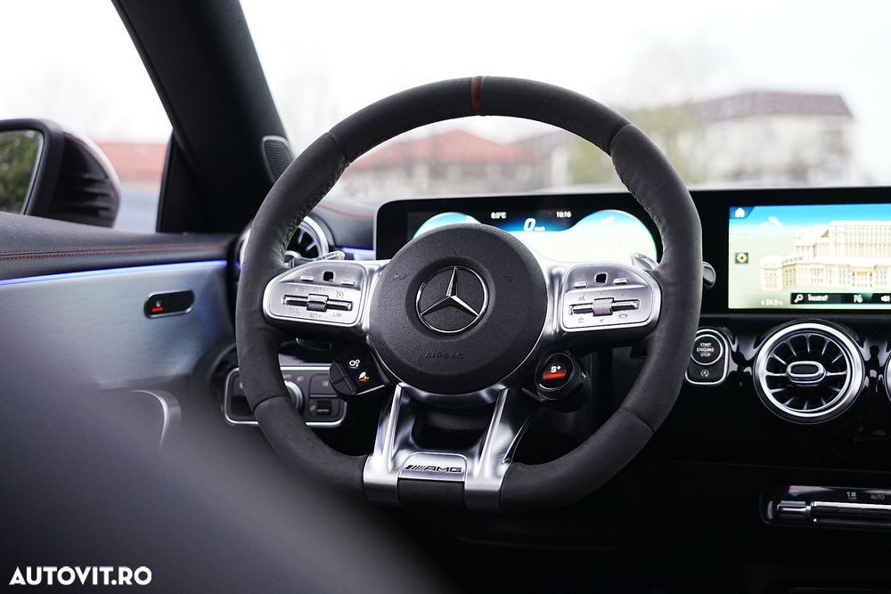 Mercedes-Benz CLA AMG 35 4Matic AMG Speedshift 7G-DCT - 34