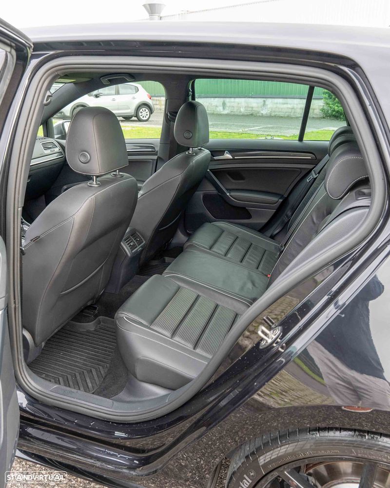 VW Golf 2.0 TSi R DSG - 14