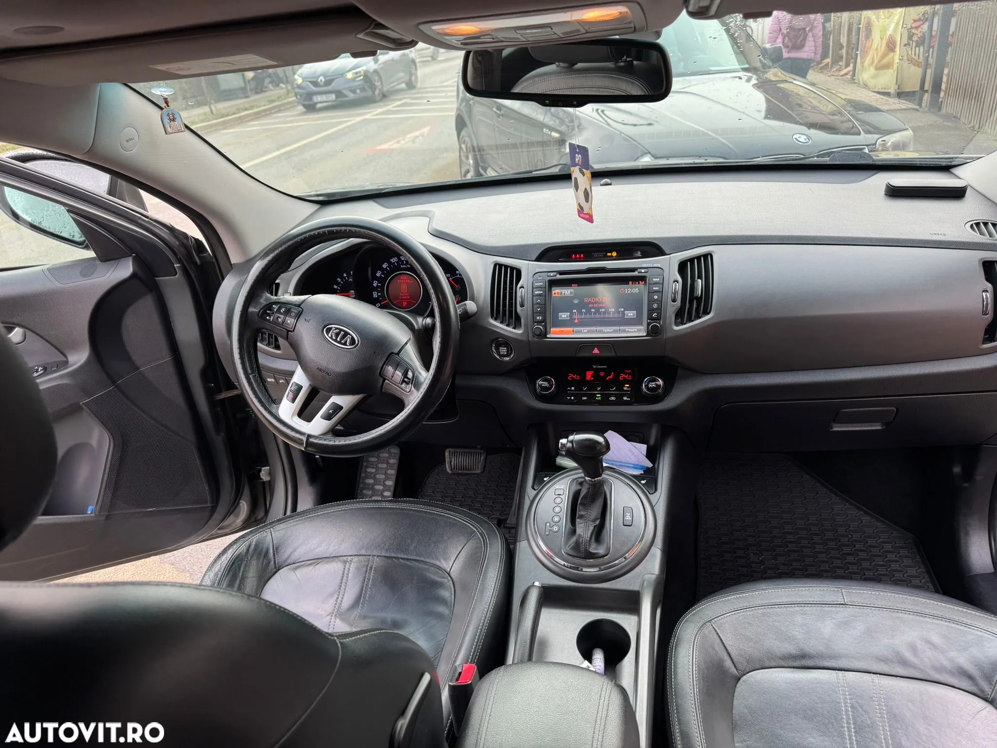 Kia Sportage 2.0 DSL 6AT 4x4 Style - 13