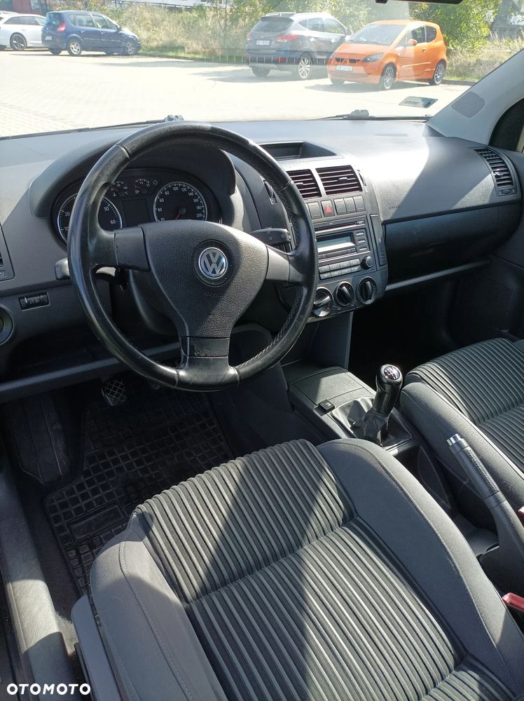 Volkswagen Polo 1.4 - 13