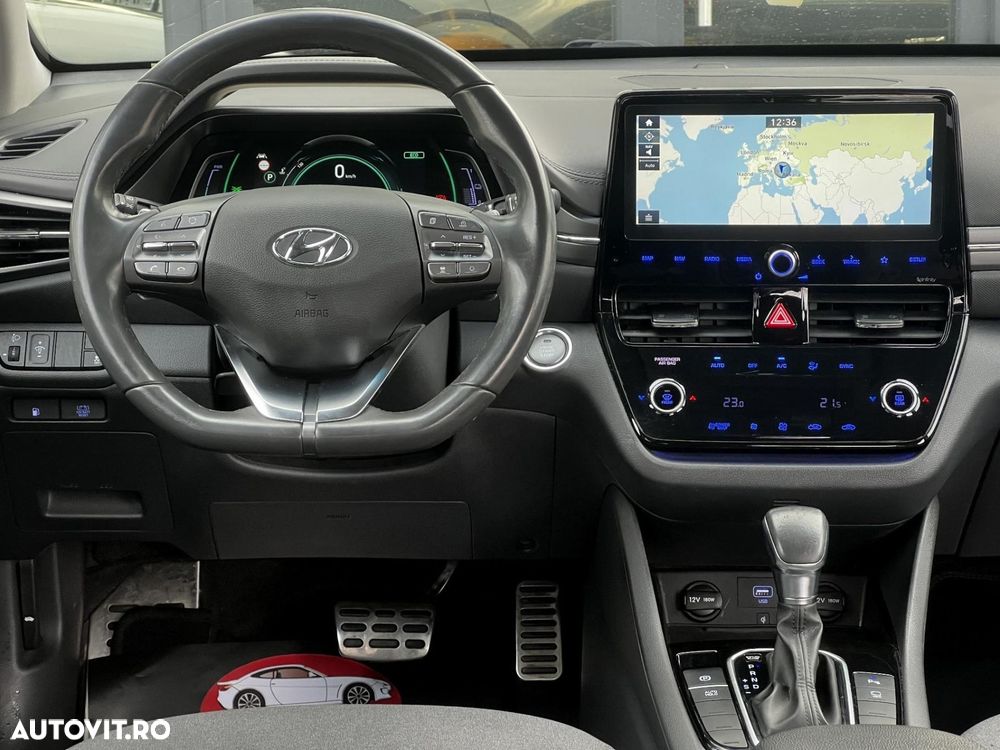 Hyundai IONIQ - 9
