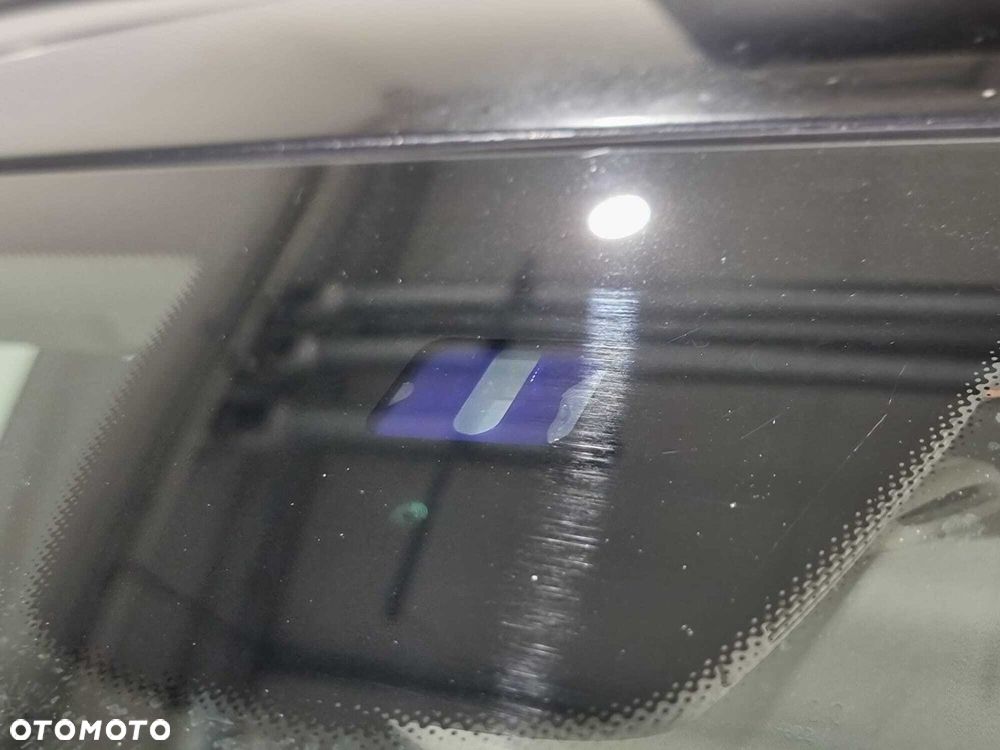 Mercedes-Benz Klasa E - 25