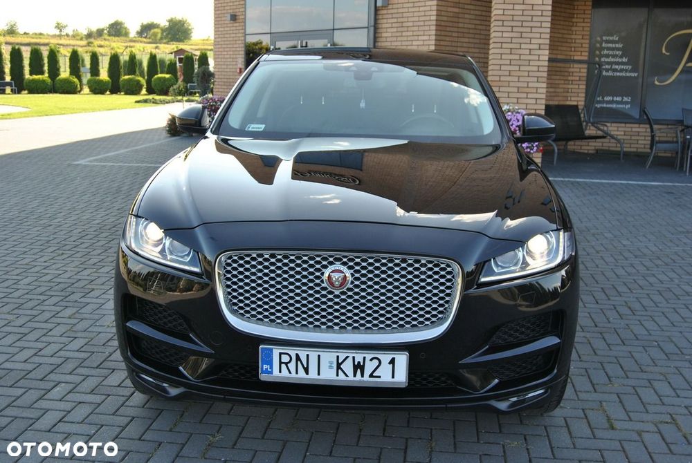 Jaguar F-Pace 20d Prestige - 22