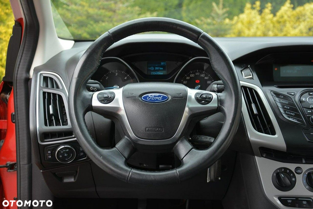Ford Focus - 23