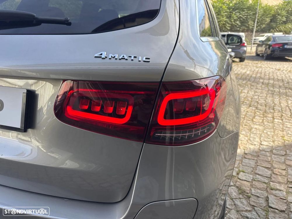 Mercedes-Benz GLC 300 e 4Matic - 31