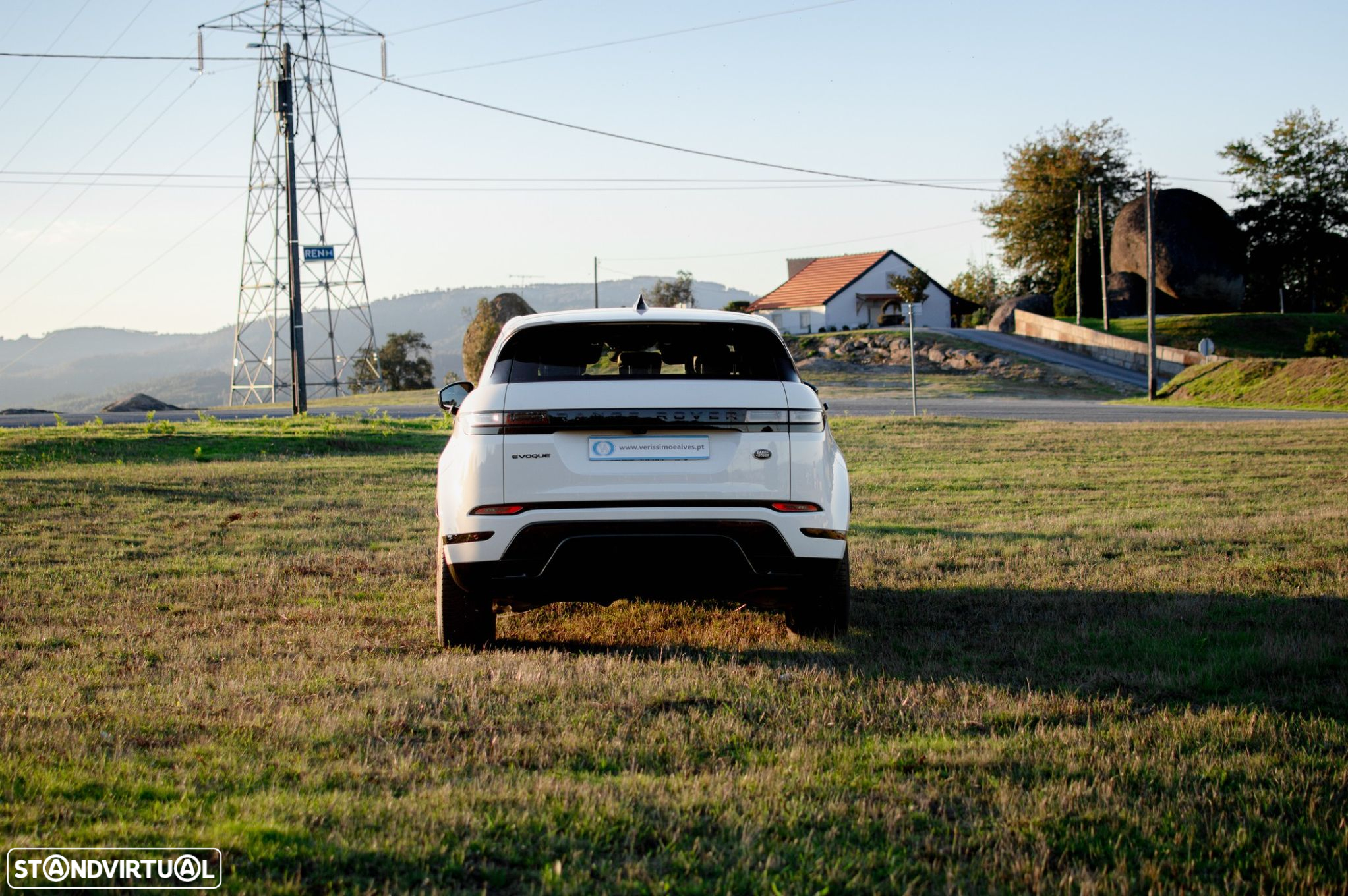 Land Rover Range Rover Evoque 2.0 D150 AWD R-Dynamic Auto - 16