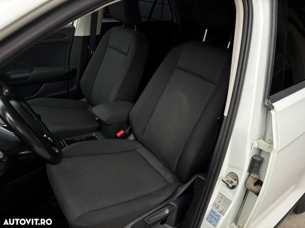Volkswagen T-ROC - 26